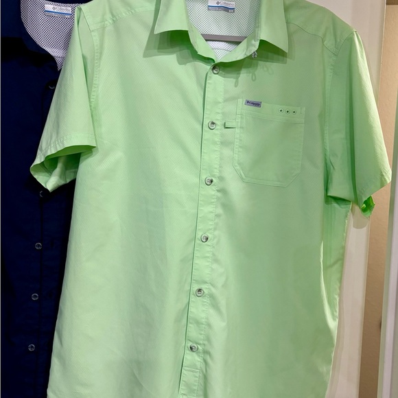Columbia Men's Casual Green and Navy Button Down Shirts-2 Shirts - Picture 2 of 9
